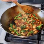 receta para hacer wok de pollo y verduras