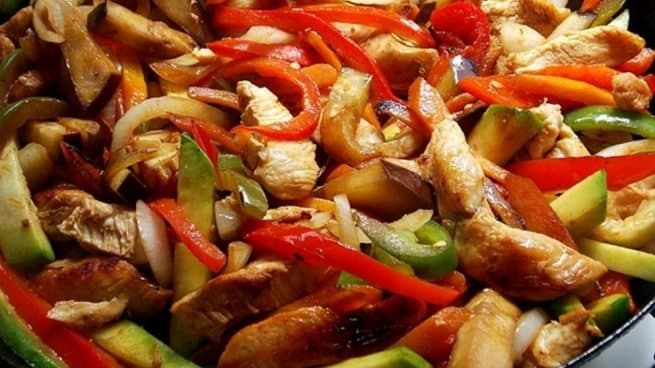 como hacer un wok de pollo y verduras