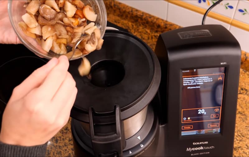 robot de cocina o olla programable