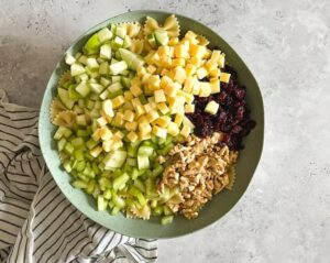 ingredientes ensalada de pasta con manzana y nueces